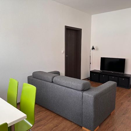 Apartman Ab Kryte Parkovani Zdarma Чеське Будєйовіце Екстер'єр фото