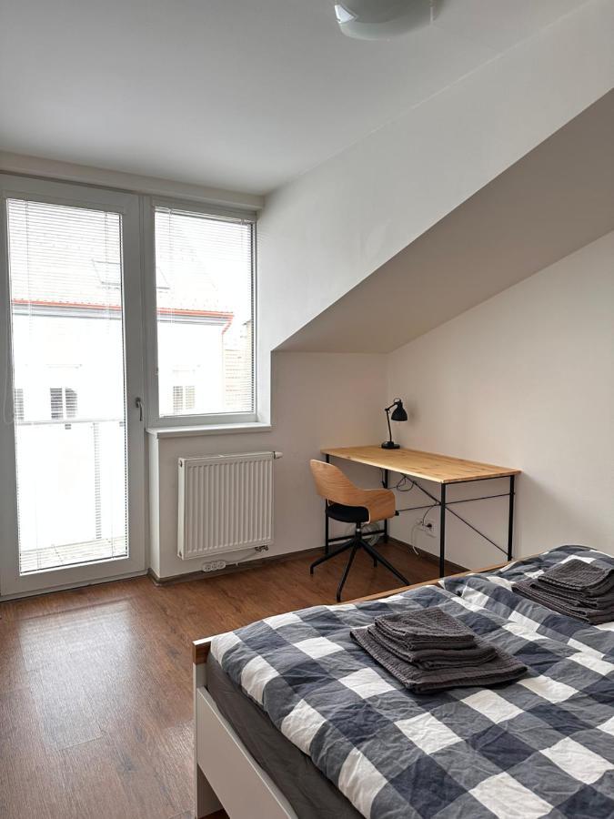Apartman Ab Kryte Parkovani Zdarma Чеське Будєйовіце Екстер'єр фото